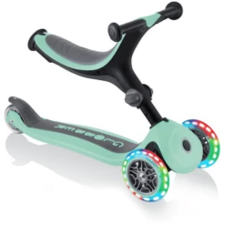 GLOBBER GO-UP FOLDABLE LIGHT S Mint - Met Verlichte Wielen -Buitenspeelgoed Winkel globber go up foldable light s mint met verlichte wielen a315701 4