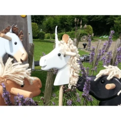 Helga Kreft "Steckenpferd Unicorn" -Buitenspeelgoed Winkel helga kreft steckenpferd unicorn a276855 4