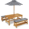 Kidkraft® Kinder Tuintafelset Met Bankjes, Kussens En Parasol, Blauw Met Witte Strepen -Buitenspeelgoed Winkel kidkraft kinder tuintafelset met bankjes kussens en parasol blauw met witte strepen a217906